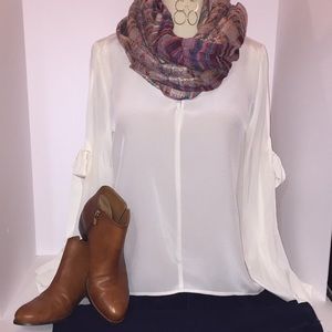 NWT 💯% SILK Antonio Melani blouse w/bow accent